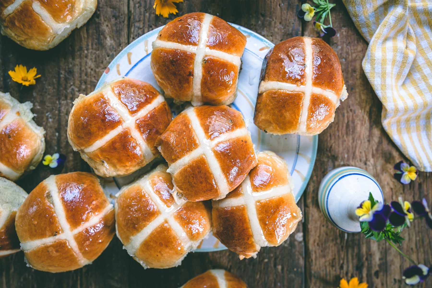 bunbun☆ Hot Cross Buns Recipe – Fontana Forni USA