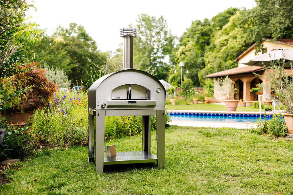 New hybrid pizza oven from Fontana Forni in a beautiful backyard