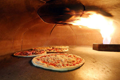 5 Reasons Wood Fired Pizza Ovens Are Better